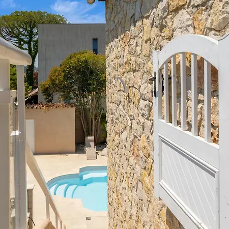 Villa La Mesange Avec Piscine Et Jardin