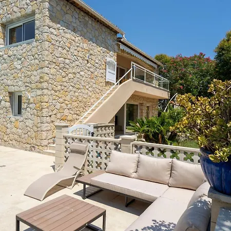 Villa La Mesange Avec Piscine Et Jardin *